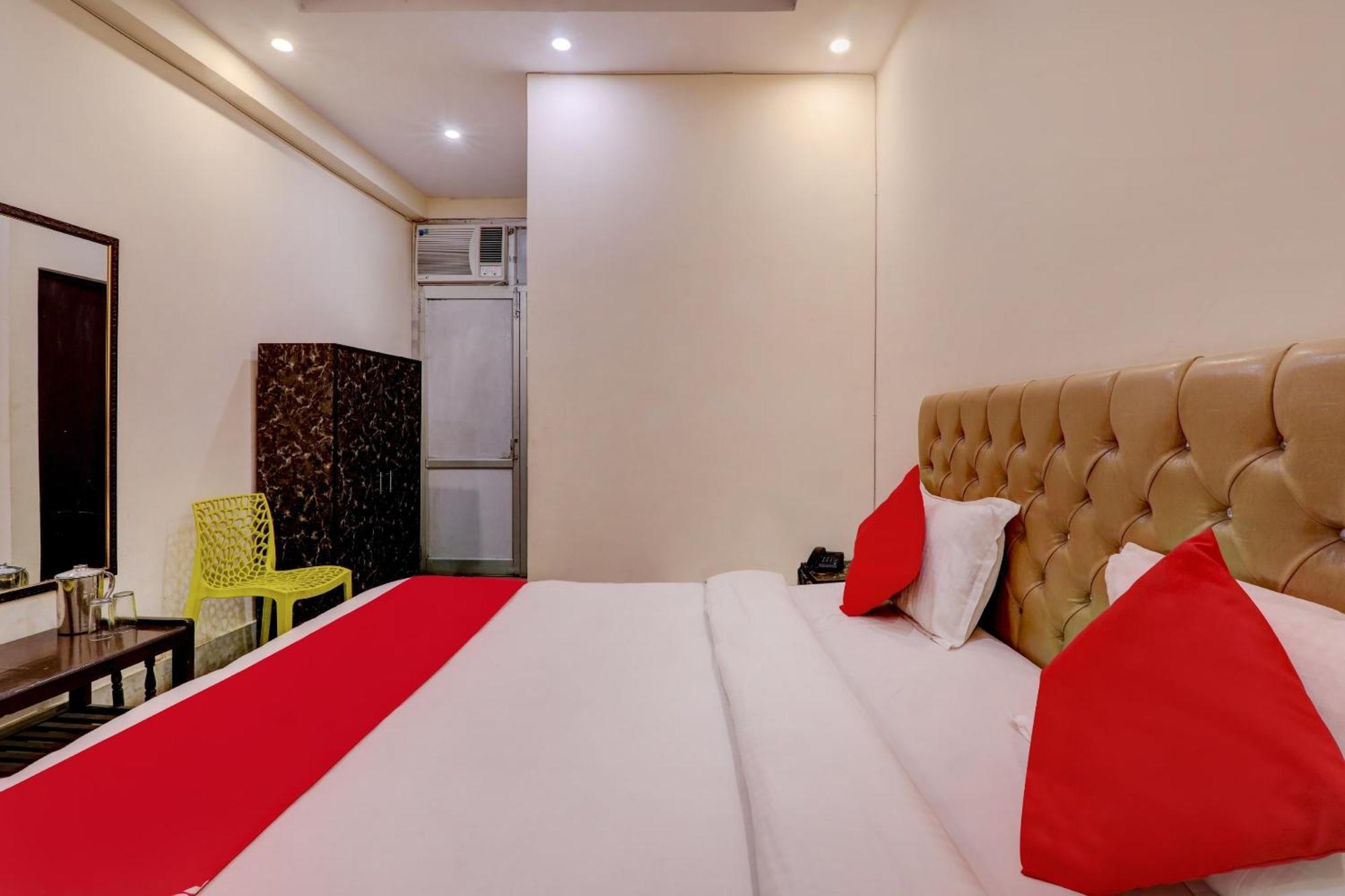 Hotel O Moon Palace Near Sahara Ganj Mall Lucknow Exteriör bild